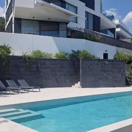Apartament Qvarnero No18- Luxury With Swimming Pool, Private Sauna And Jacuzzi *